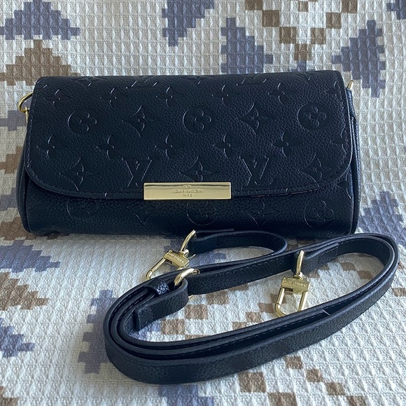 Louis Vuitton black wallet - Picture 1 of 8